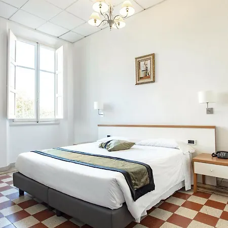 St. Hotel 2*