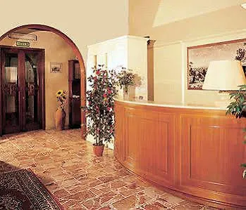 St. Hotel 2*