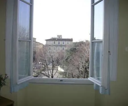 St. 2* Florence