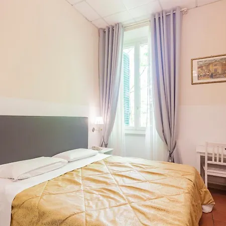 Hotell St. 2*