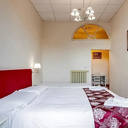 St. Hotel 2*