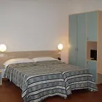 St. Hotel 2*