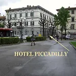 St. Hotel 2*