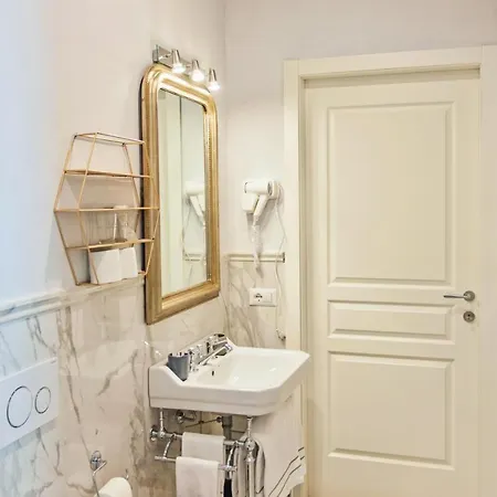 St. 2* Firenze