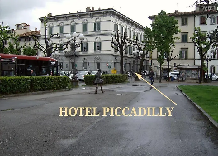 St. Hotel 2*